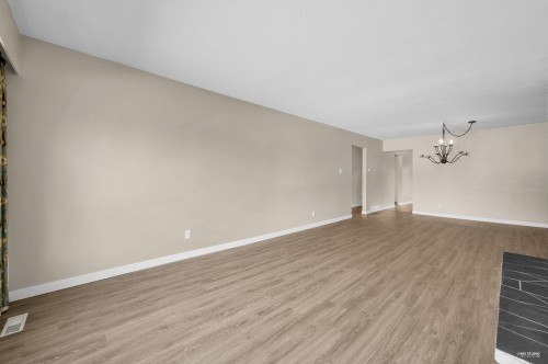 4249 - 4251 Barker Avenue, Burnaby, BC 