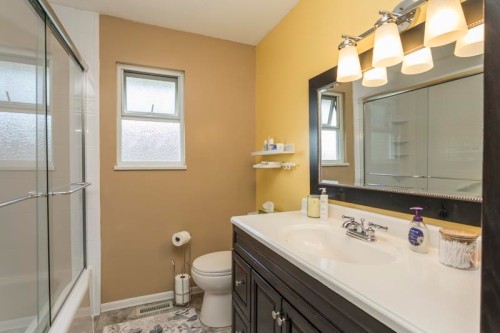 12181 Chestnut Crescent, Pitt Meadows, BC 