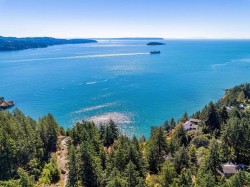 341 Robinson Road Bowen Island, BC V0N 1G1