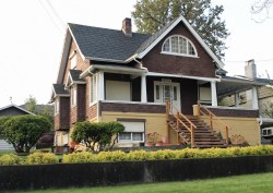 4826 Buxton Street Burnaby, BC V5H 1J3