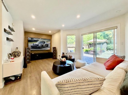3362 Manning Crescent, North Vancouver, BC 