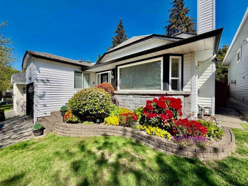 3362 Manning Crescent, North Vancouver, BC 