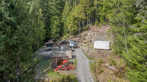 6061 Garibaldi Park Road, Squamish, BC 