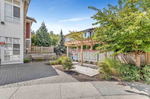 2-24108 104 Avenue, Maple Ridge, BC 
