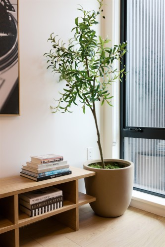 2406 12Th Avenue E, Vancouver, BC 