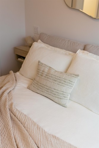 2406 12Th Avenue E, Vancouver, BC 