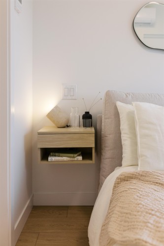 2406 12Th Avenue E, Vancouver, BC 