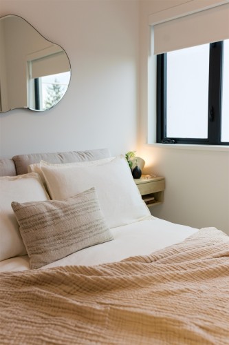 2406 12Th Avenue E, Vancouver, BC 