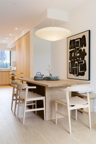 2406 12Th Avenue E, Vancouver, BC 