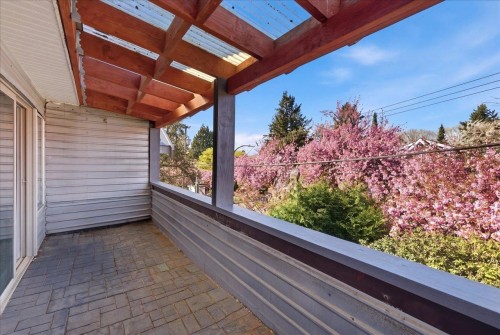 14 14Th Avenue W, Vancouver, BC 