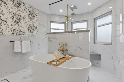 209 Ravine Drive, Port Moody, BC 