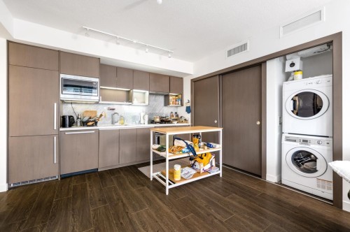 1517-68 Smithe Street, Vancouver, BC 