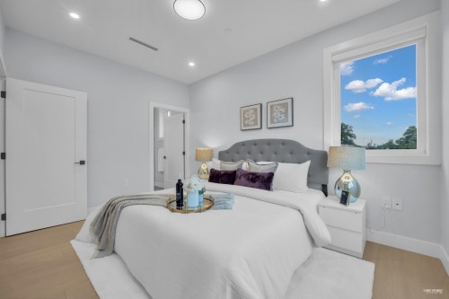 2617 Mcgill Street, Vancouver, BC 