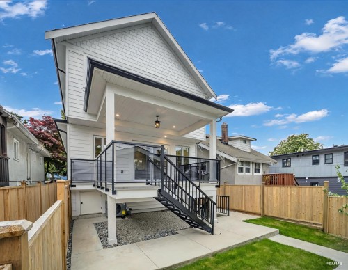 2617 Mcgill Street, Vancouver, BC 