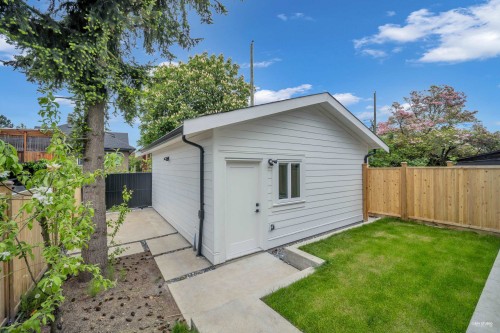 2617 Mcgill Street, Vancouver, BC 