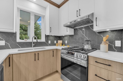2617 Mcgill Street, Vancouver, BC 