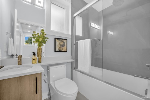 2619 Mcgill Street, Vancouver, BC 