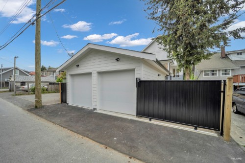 2619 Mcgill Street, Vancouver, BC 