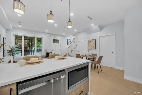 2619 Mcgill Street, Vancouver, BC 