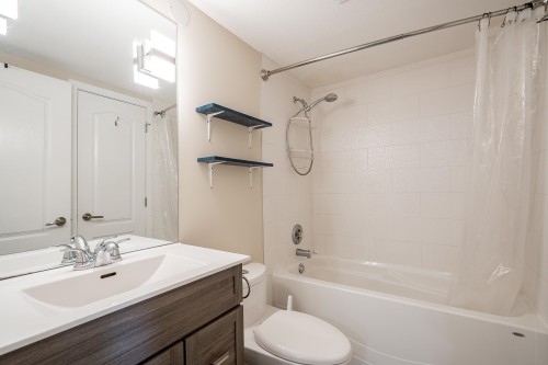 204-3183 Esmond Avenue, Burnaby, BC 