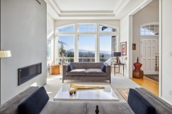 3823 Michener Way  North Vancouver, BC V7K 3C7