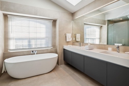 3823 Michener Way, North Vancouver, BC 