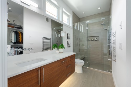 4379 River Road W, Delta, BC - Indoor Photo Showing Bathroom