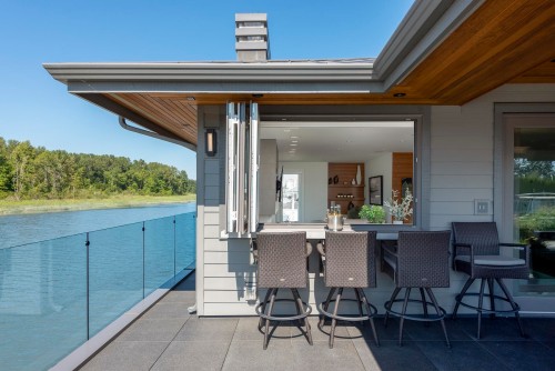 4379 River Road W, Delta, BC - Outdoor With Deck Patio Veranda