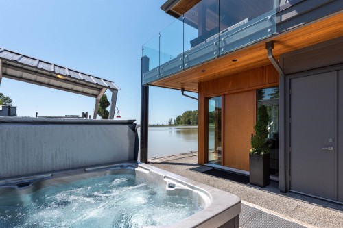 4379 River Road W, Delta, BC - Outdoor With Exterior