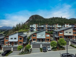 41322 Horizon Drive Squamish, BC V8B 0Y7