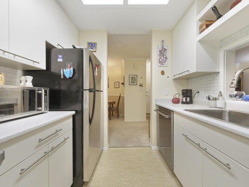 3184 Mountain Highway, North Vancouver, BC 