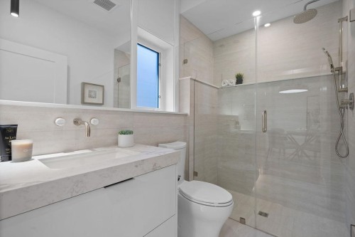 1145 33Rd Avenue W, Vancouver, BC 