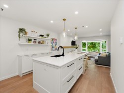 207-1925 2nd Avenue W Vancouver, BC V6J 1J2