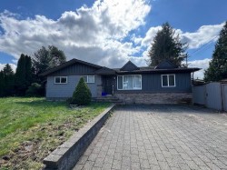 20984 118 Avenue  Maple Ridge, BC V2X 2M7