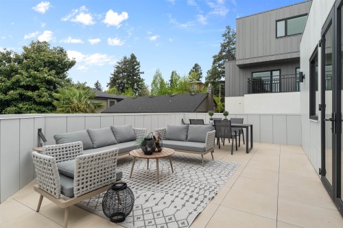 948 57Th Avenue W, Vancouver, BC 