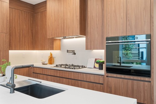 948 57Th Avenue W, Vancouver, BC 