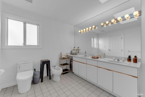 6835 Heather Street, Vancouver, BC 