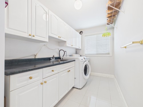 7969 Macpherson Avenue, Burnaby, BC 