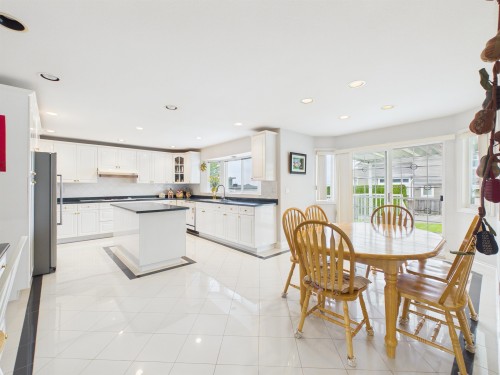 7969 Macpherson Avenue, Burnaby, BC 