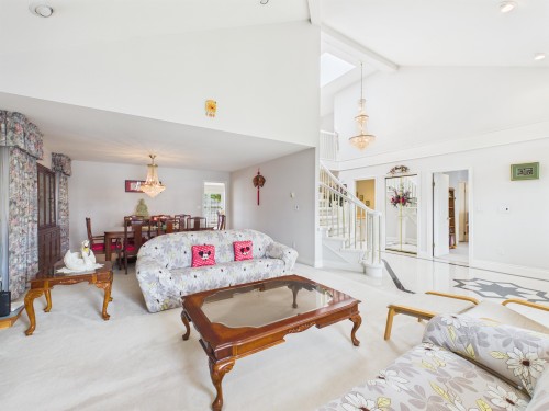 7969 Macpherson Avenue, Burnaby, BC 