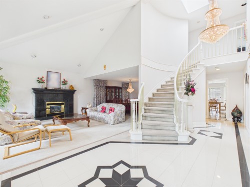 7969 Macpherson Avenue, Burnaby, BC 