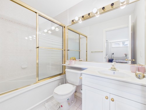 7969 Macpherson Avenue, Burnaby, BC 