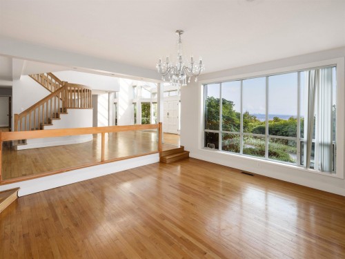 1565 Vinson Creek Road, West Vancouver, BC - Indoor