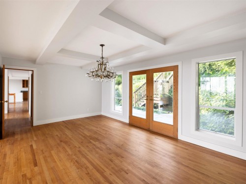 1565 Vinson Creek Road, West Vancouver, BC - Indoor Photo Showing Other Room