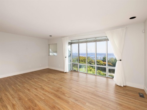 1565 Vinson Creek Road, West Vancouver, BC - Indoor
