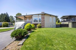 3881 Epping Court Burnaby, BC V5A 3H6