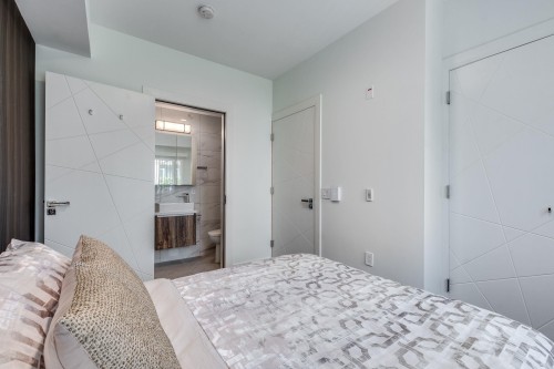 206-1168 Pendrell, Vancouver, BC 