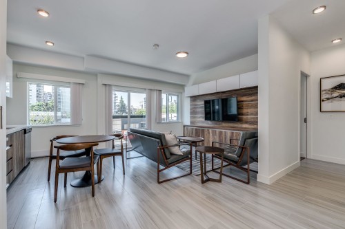 206-1168 Pendrell, Vancouver, BC 