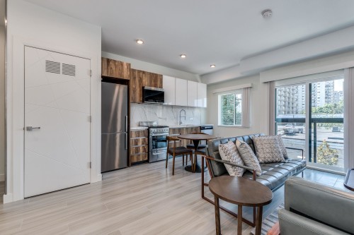 206-1168 Pendrell, Vancouver, BC 