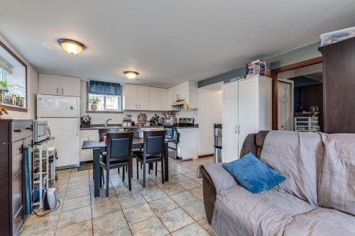 1276 Douglas Road, Burnaby, BC 